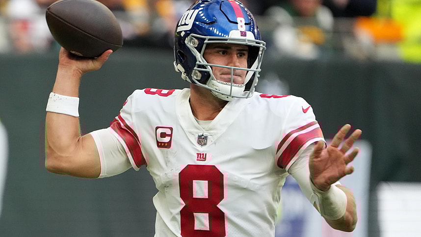 Oct 9, 2022; London, United Kingdom; New York Giants quarterback Daniel Jones (8) throws the ball in the second half against the Green Bay Packers during an NFL International Series game at Tottenham Hotspur Stadium. Mandatory Credit: Kirby Lee-USA TODAY Sports