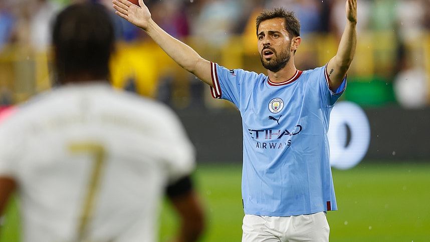 Jul 23, 2022; Green Bay, WI, USA;  Manchester City FC midfielder Bernardo Silva (20) reacts to a call during the second half against FC Bayern Munich at Lambeau Field. Mandatory Credit: Jeff Hanisch-USA TODAY Sports
