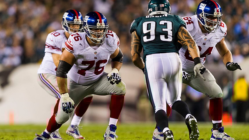 Sep 30, 2012; Philadelphia, PA, USA; New York Giants guard Chris Snee (76) looks to block during the second quarter against the Philadelphia Eagles at Lincoln Financial Field.The Eagles defeated The Giants 19-17. Mandatory Credit: Howard Smith-USA TODAY Sports