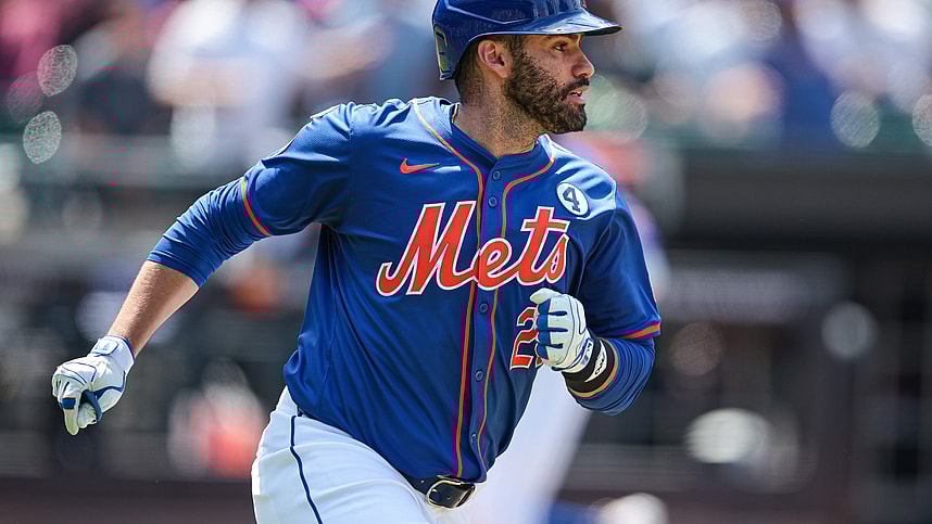 Jun 2, 2024; New York City, New York, USA; New York Mets right fielder DJ Stewart (29) triples during the third inning against the Arizona Diamondbacks at Citi Field. Mandatory Credit: Vincent Carchietta-USA TODAY Sports