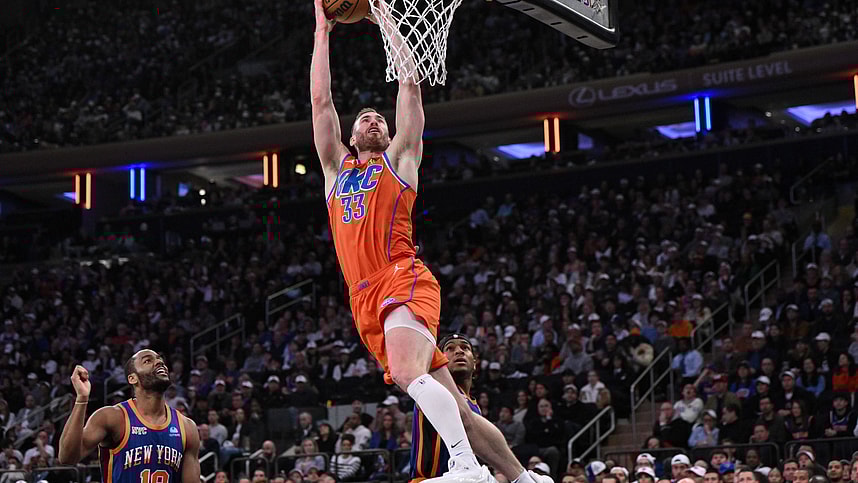 Mar 31, 2024; New York, New York, USA; Oklahoma City Thunder forward Gordon Hayward (33) catches a pass as New York Knicks guard Alec Burks (18) looks on during the third quarter at Madison Square Garden. Mandatory Credit: John Jones-USA TODAY Sports