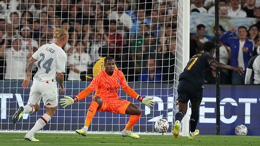 Mike Maignan, Manchester City