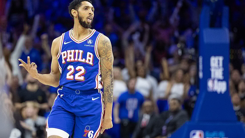 NBA: Playoffs-Miami Heat at Philadelphia 76ers, knicks