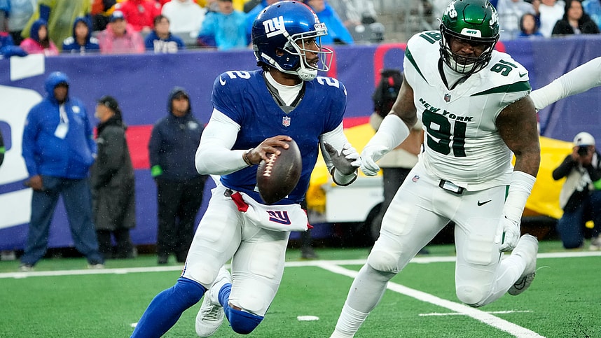October 29, 2023; East Rutherford, NJ, USA; New York Giants quarterback Tyrod Taylor (2) looks for an open teammate.