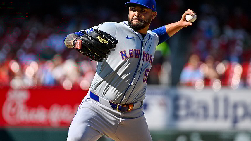Aug 5, 2024; St. Louis, Missouri, USA; New York Mets starting pitcher Sean Manaea (59) pitches against the St. Louis Cardinals during the second inning at Busch Stadium. Mandatory Credit: Jeff Curry-USA TODAY Sports