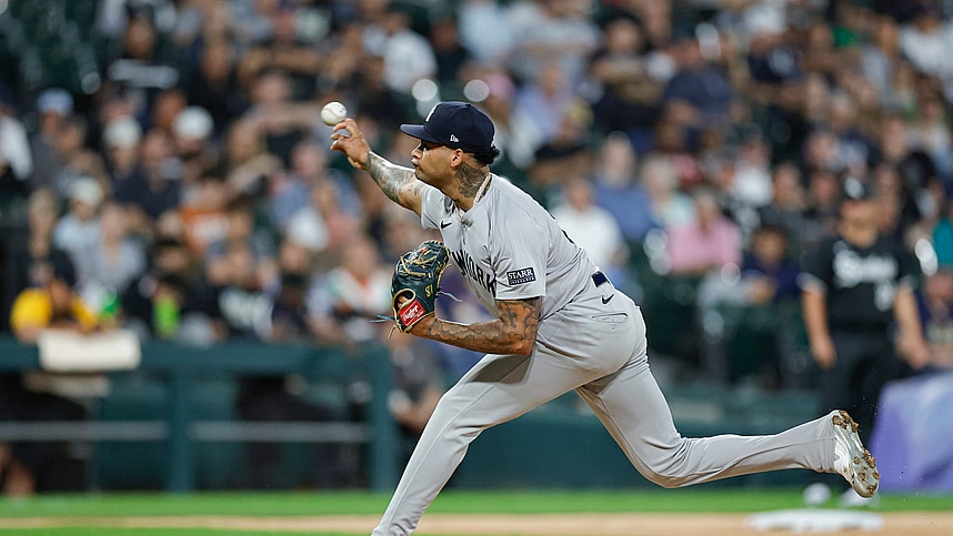 MLB: New York Yankees at Chicago White Sox, luis gil