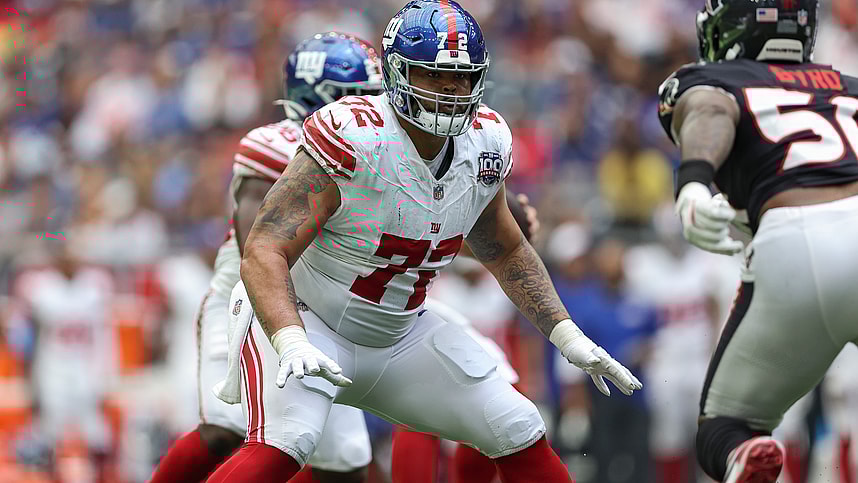 Aug 17, 2024; Houston, Texas, USA; New York Giants guard Jermaine Eluemunor (72) in action during the game against the Houston Texans at NRG Stadium. Mandatory Credit: Troy Taormina-USA TODAY Sports