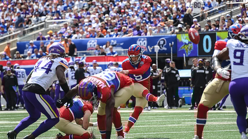 NFL: Minnesota Vikings at New York Giants