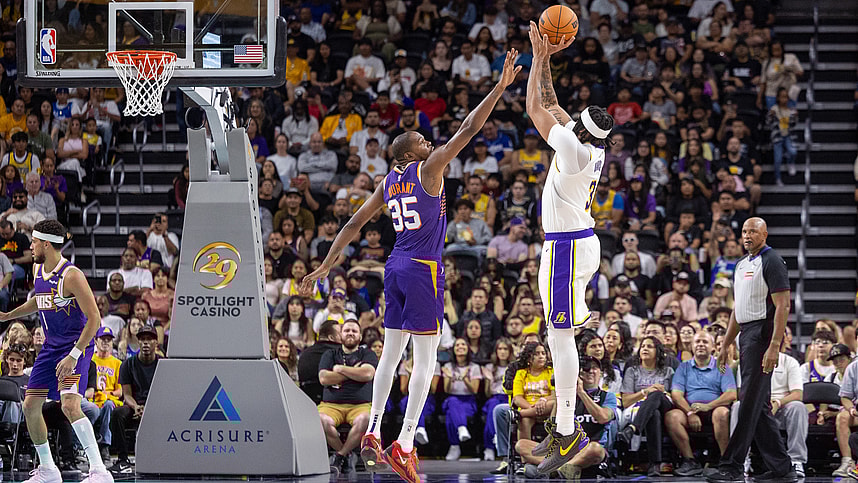 NBA: Preseason-Phoenix Suns at Los Angeles Lakers