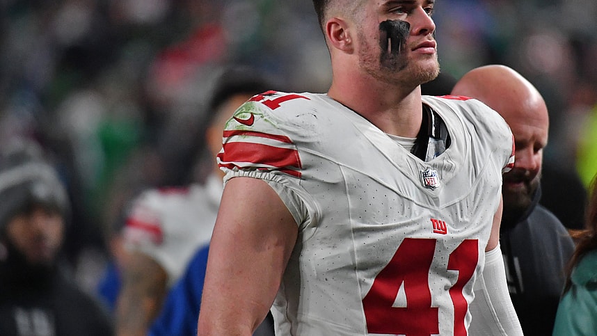 Dec 25, 2023; Philadelphia, Pennsylvania, USA; New York Giants linebacker Micah McFadden (41) against the Philadelphia Eagles at Lincoln Financial Field. Mandatory Credit: Eric Hartline-Imagn Images