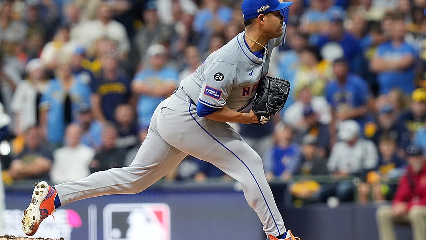 New York Mets starting pitcher Jose Quintana (62) pitches during the first inning of Game 3 of National League wild-card series against the Milwaukee Brewers on Thursday October 3, 2024 at American Family Field in Milwaukee, Wis.
