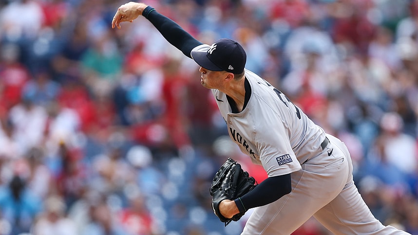 Jul 31, 2024; Philadelphia, Pennsylvania, USA; New York Yankees pitcher Clay Holmes (35) throws a pitch during the ninth inning against the Philadelphia Phillies at Citizens Bank Park. Mandatory Credit: Bill Streicher-Imagn Images