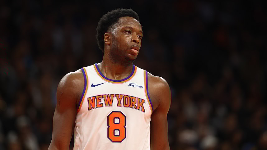 Nov 20, 2024; Phoenix, Arizona, USA; New York Knicks forward OG Anunoby (8) against the Phoenix Suns at Footprint Center. Mandatory Credit: Mark J. Rebilas-Imagn Images