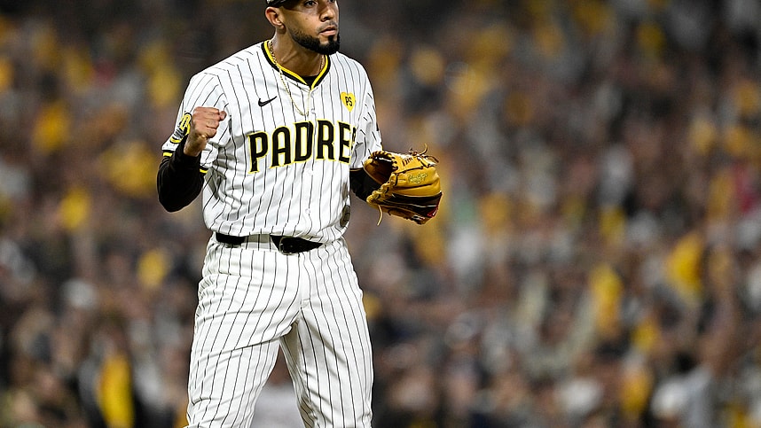 Robert Suarez, Padres, Dodgers,