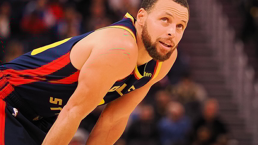 Jan 23, 2025; San Francisco, California, USA; Golden State Warriors guard Stephen Curry (30) between plays against the Chicago Bulls during the fourth quarter at Chase Center. Mandatory Credit: Kelley L Cox-Imagn Images