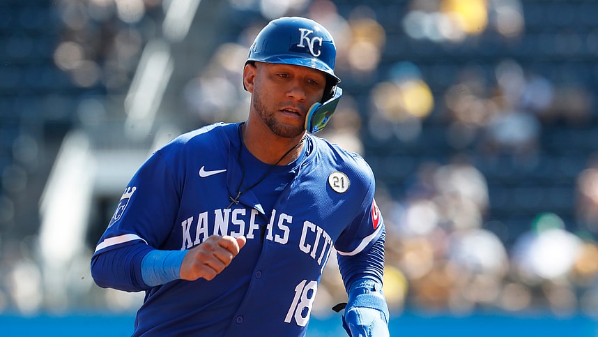 Yuli Gurriel, Padres