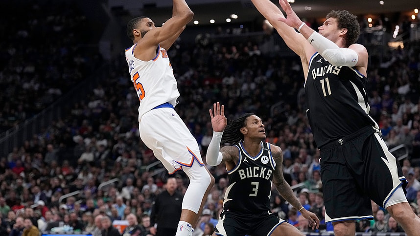 NBA: New York Knicks at Milwaukee Bucks