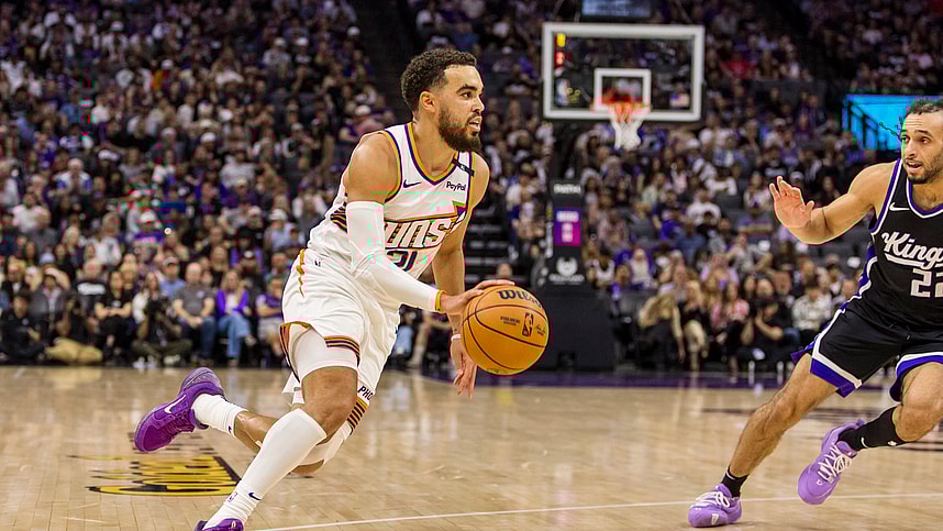 NBA: Phoenix Suns at Sacramento Kings