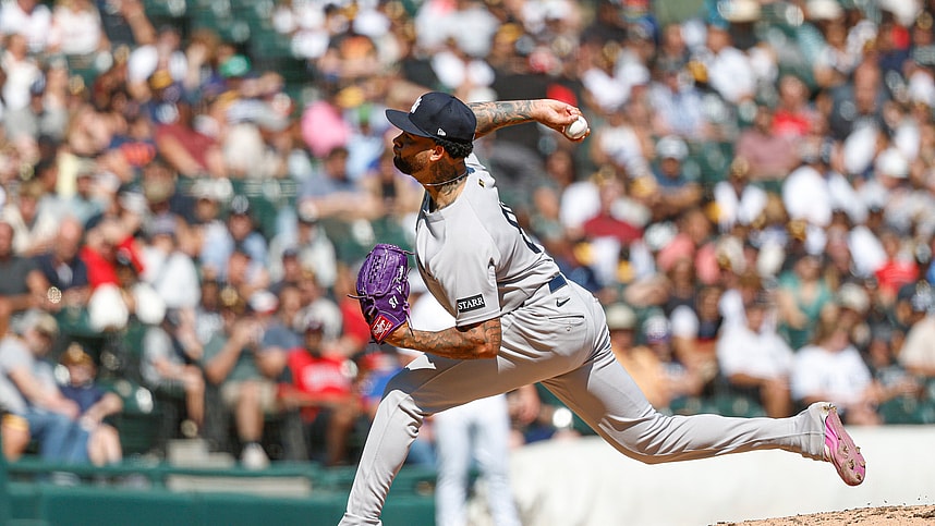 MLB: New York Yankees at Chicago White Sox, luis gil