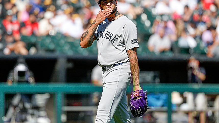 MLB: New York Yankees at Chicago White Sox, luis gil
