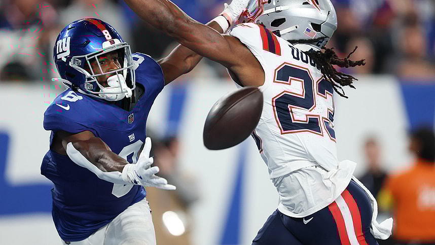 Kyle Dugger, Beaux Collins, NFL: New England Patriots at New York Giants