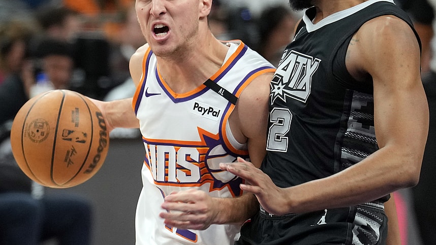 NBA: San Antonio Spurs at Phoenix Suns