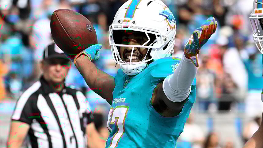 Jaylen Waddle, Giants, NFL: Miami Dolphins at Carolina Panthers