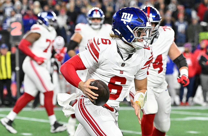 Jaxson Dart, NFL: New York Giants at New England Patriots