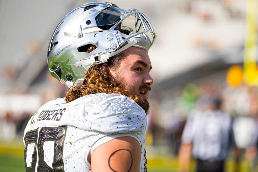 Nov 18, 2023; Tempe, Arizona, USA; Oregon Ducks defensive lineman Casey Rogers (98) against the Arizona State Sun Devils at Mountain America Stadium. Mandatory Credit: Mark J. Rebilas-USA TODAY Sports