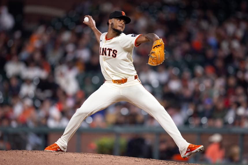 MLB: Pittsburgh Pirates at San Francisco Giants, camilo doval, yankees