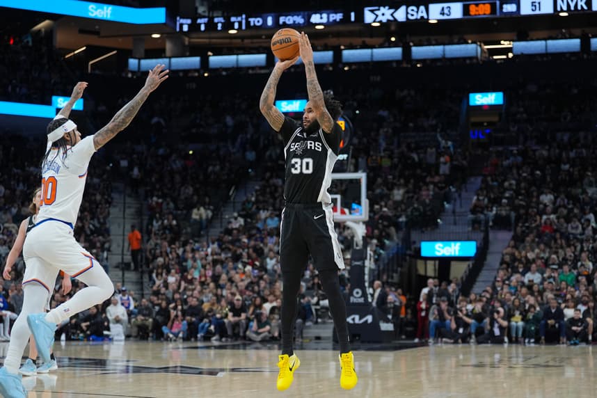NBA: New York Knicks at San Antonio Spurs