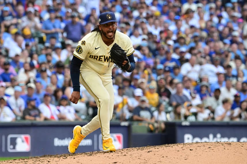 MLB: Playoffs-Chicago Cubs at Milwaukee Brewers, yankees, freddy peralta