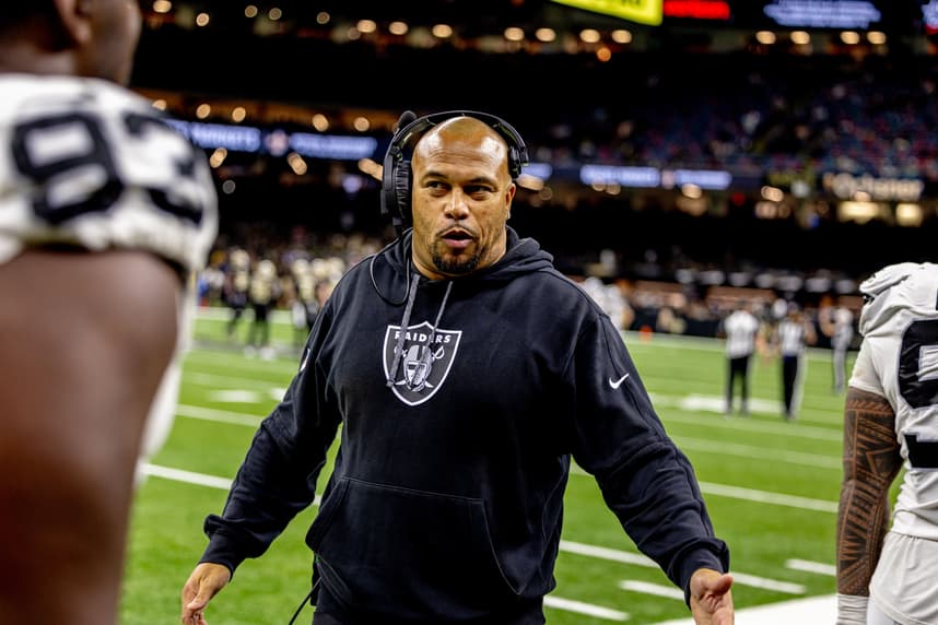 Antonio Pierce, giants, NFL: Las Vegas Raiders at New Orleans Saints