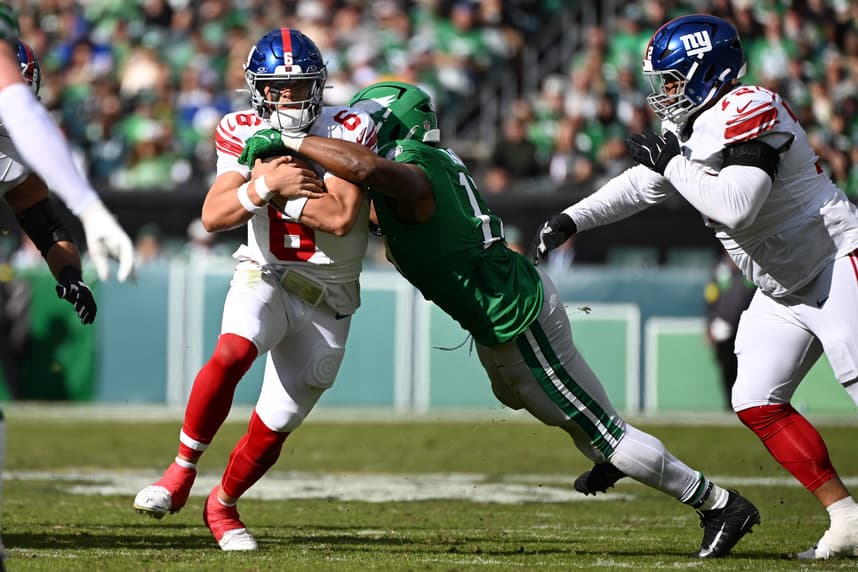 Nakobe Dean, NFL: New York Giants at Philadelphia Eagles