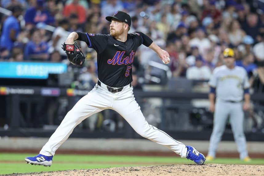 MLB: Game Two-Milwaukee Brewers at New York Mets -- Richard Lovelady