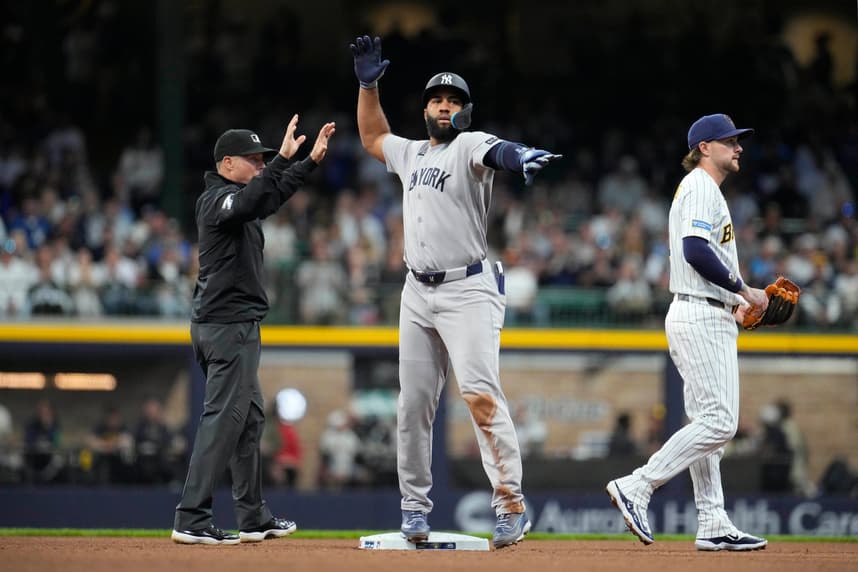 MLB: New York Yankees at Milwaukee Brewers