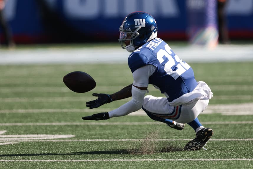 Dru Phillips, NFL: Los Angeles Chargers at New York Giants