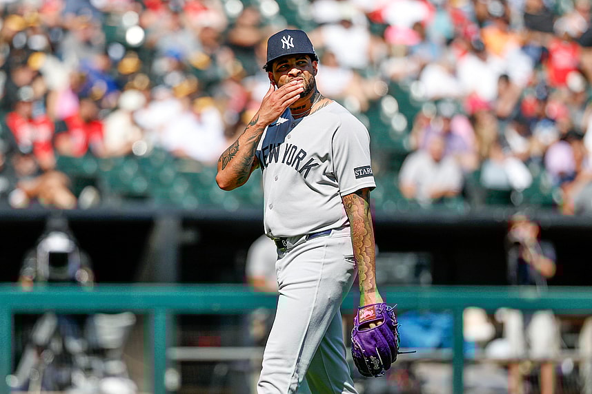 MLB: New York Yankees at Chicago White Sox, luis gil