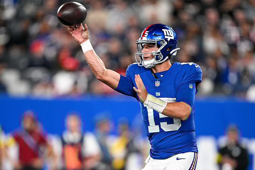 Tommy DeVito, NFL: New England Patriots at New York Giants, Jets