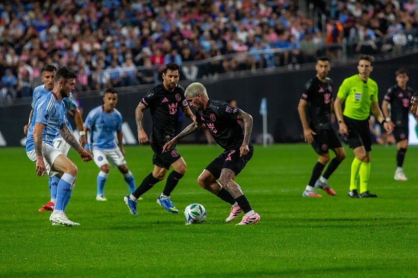 Rodrigo DePaul in action | Credit: AshLeigh Addarich 
