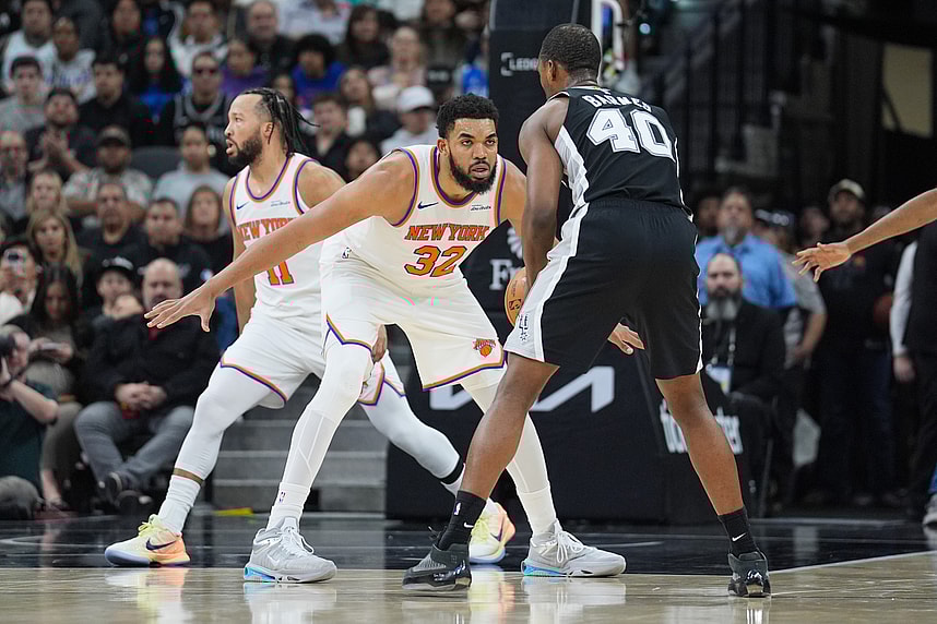 NBA: New York Knicks at San Antonio Spurs