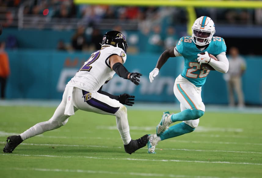 Alohi Gilman, ravens, NFL: Baltimore Ravens at Miami Dolphins