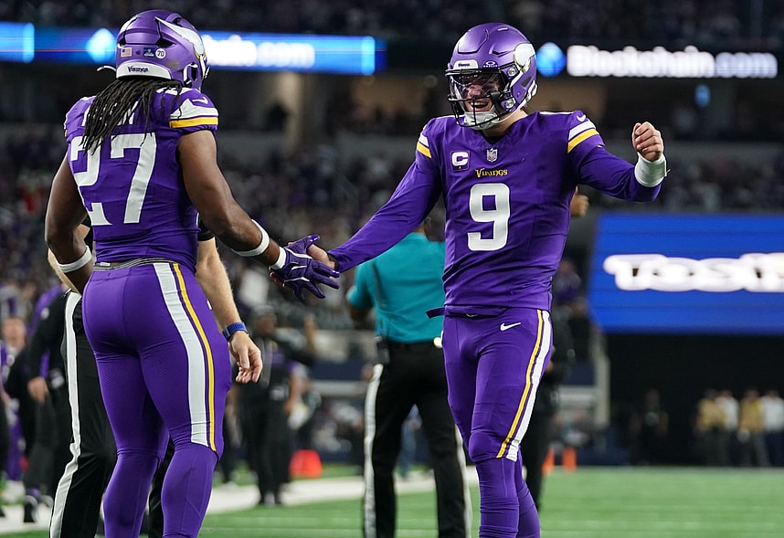 NFL: Minnesota Vikings at Dallas Cowboys