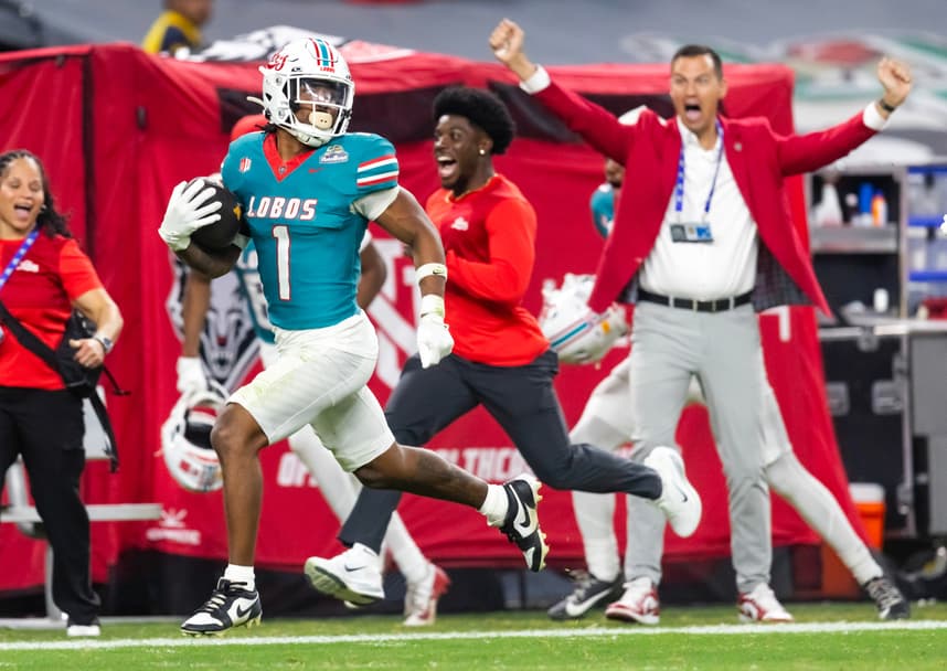Damon Bankston, giants, NCAA Football: Rate Bowl-Minnesota vs New Mexico