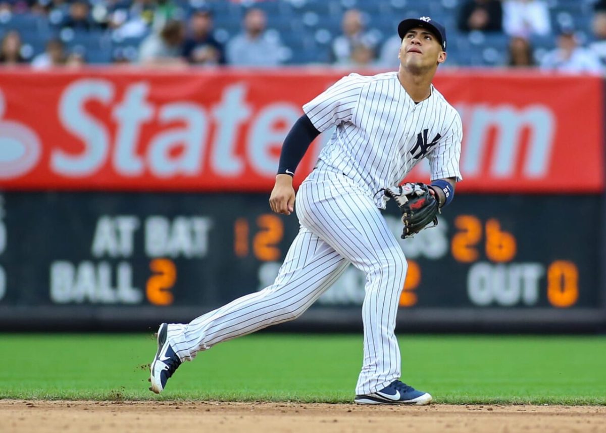 Yankees' Miguel Andujar makes 2 errors, Troy Tulowitzki homers in