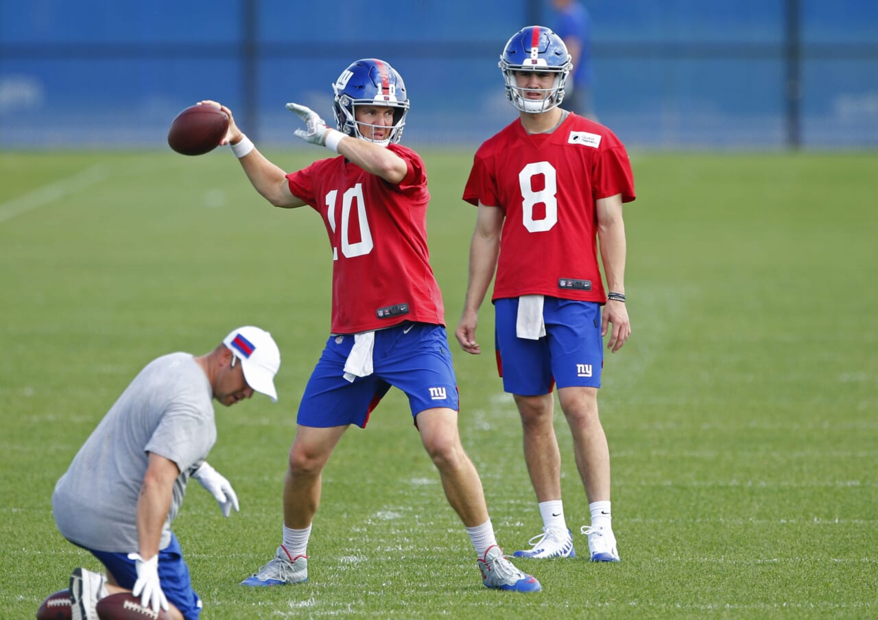 New York Giants quarterback Eli Manning and Daniel Jones.