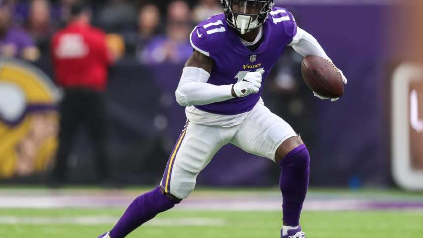 Should the New York Giants look into Laquon Treadwell?