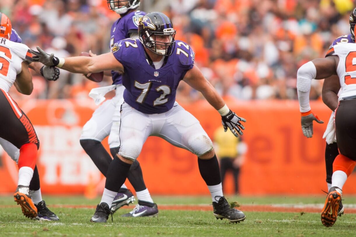 New York Jets bring in Alex Lewis.