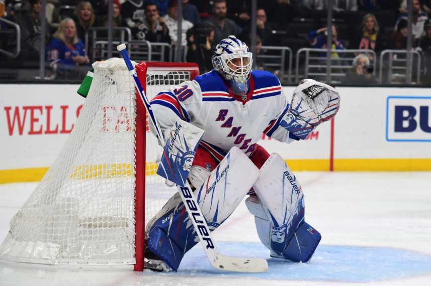 New York Rangers: Henrik Lundqvist boasts mask fit for the King