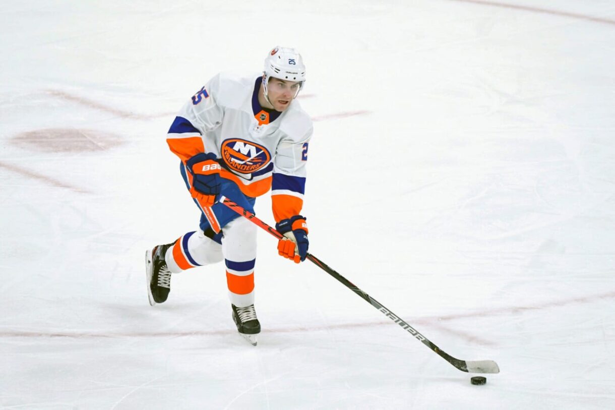 New York Islanders, Devon Toews